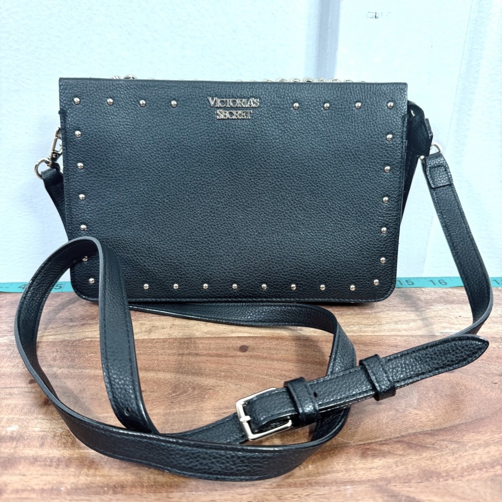 Victorias Secret Black Pebbled Studded Crossbody Bag Gold Chain w Strap VS Logo